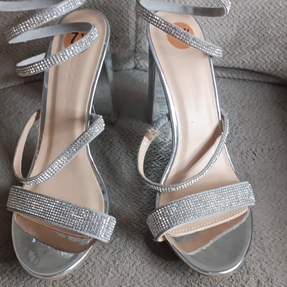 Wild Diva Lounge Spiral Ankle Strap Platform Heels Size 7.5 - Picture 2 of 7